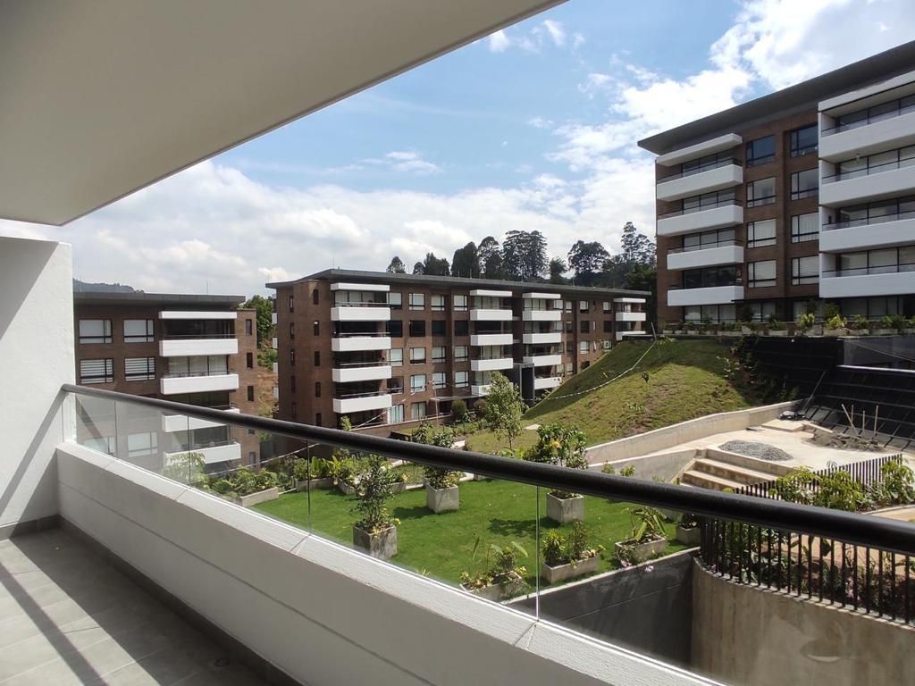 Apartamento en arriendo Antioquia El Retiro El Retiro 79 m2 Habitaciones 2 Baños 3 Garajes 0 Precio $3700000