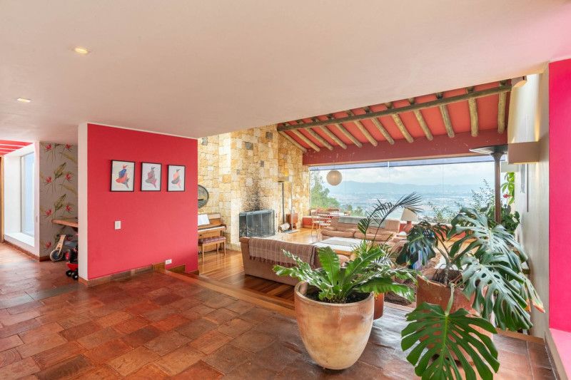 Casa en arriendo Cundinamarca Chía Chia 960 m2 Habitaciones 5 Baños 5 Garajes 8 Precio $16200000