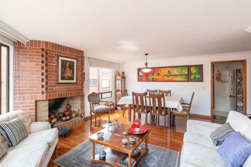 Apartamento en venta Cundinamarca Bogotá Rincon Del Chicó 112 m2 Habitaciones 3 Baños 3 Garajes 2 Precio $700000000