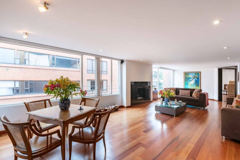 Apartamento en venta Cundinamarca Bogotá Antiguo Country 207 m2 Habitaciones 4 Baños 4 Garajes 2 Precio $1600000000