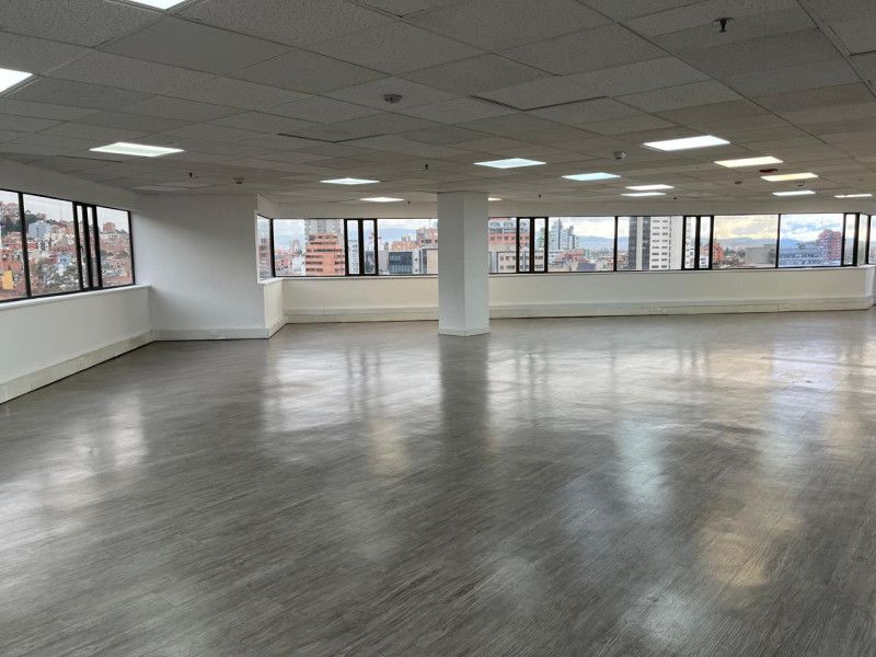 Oficina en venta Cundinamarca Bogotá Quinta Camacho 413 m2 Habitaciones 0 Baños 2 Garajes 2 Precio $3304000000