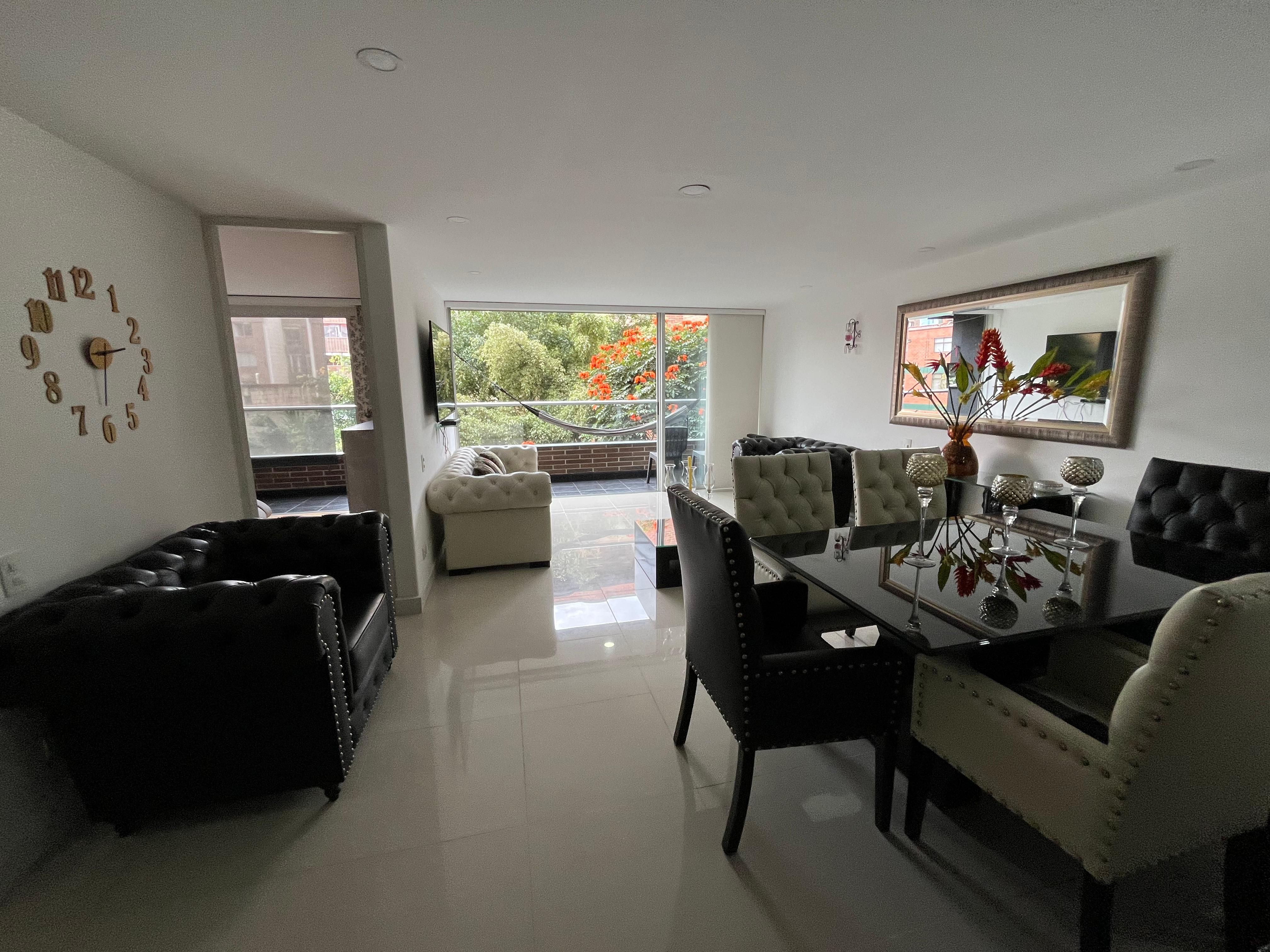 Apartamento en arriendo Antioquia Envigado Zúñiga 97 m2 Habitaciones 2 Baños 2 Garajes 0 Precio $6000000