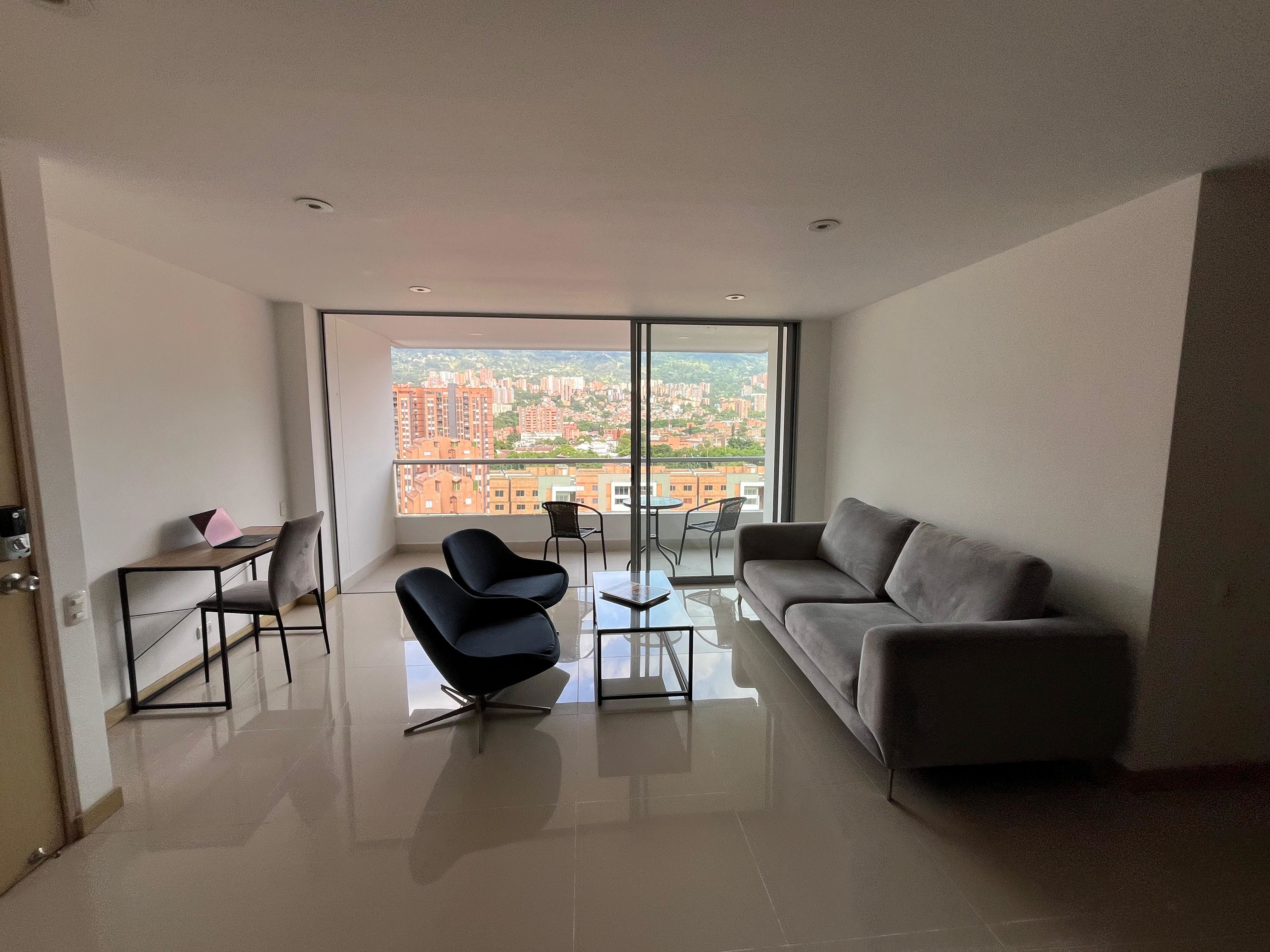 Apartamento en arriendo Antioquia Envigado Villa Grande 102 m2 Habitaciones 3 Baños 2 Garajes 0 Precio $6000000