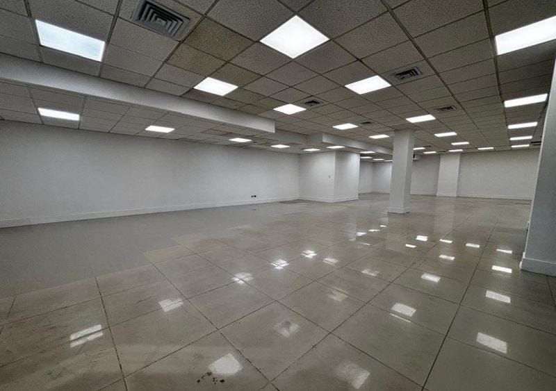 Local en arriendo Antioquia Medellín Cristo Rey 400 m2 Habitaciones 0 Baños 0 Garajes 0 Precio $15000000