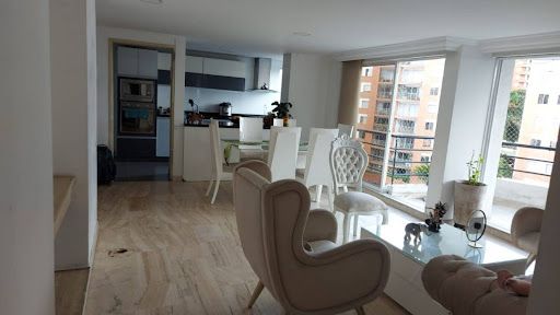Apartamento en venta Valle Del Cauca Cali Area Libre - Parque Del Amor 129 m2 Habitaciones 4 Baños 3 Garajes 2 Precio $500000000