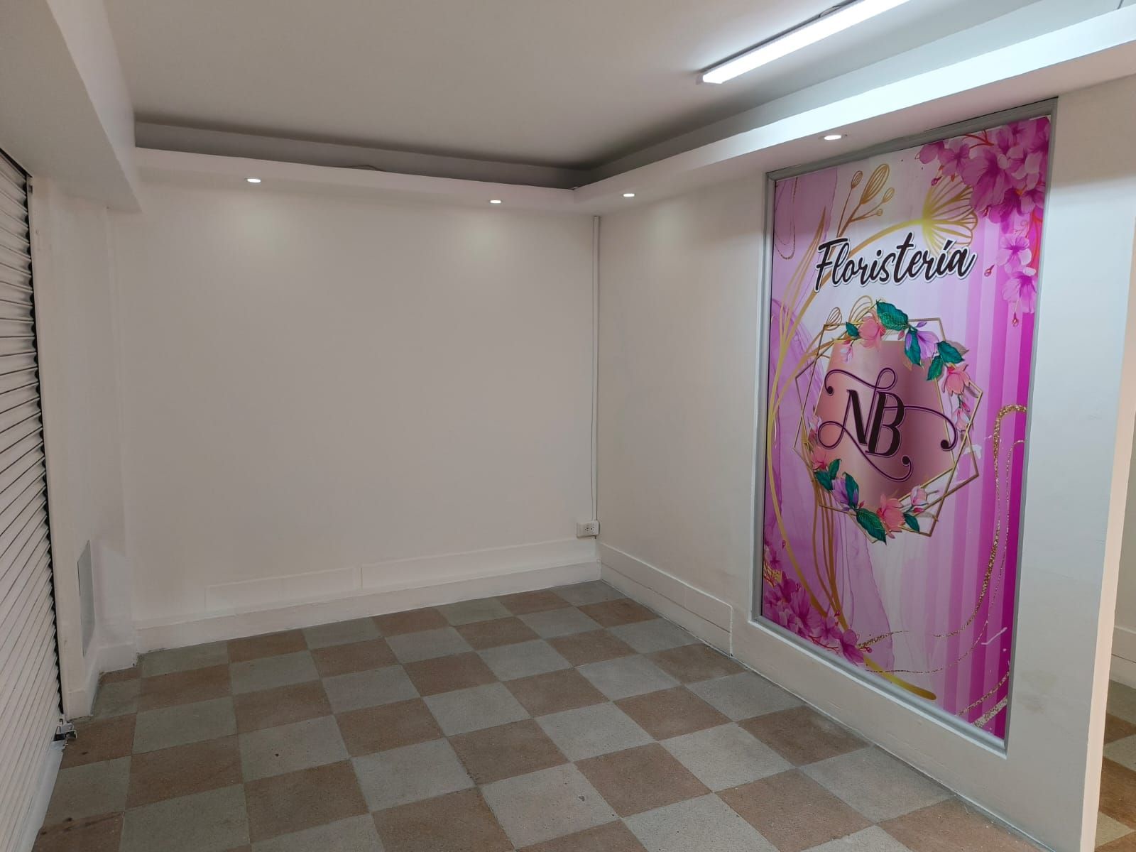 Local en arriendo Cundinamarca Bogotá Americas Sector Galan 14 m2 Habitaciones 0 Baños 1 Garajes 0 Precio $1000000