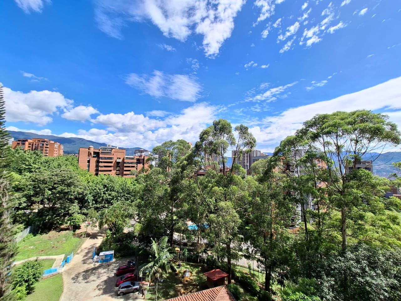 Apartaestudio en arriendo Antioquia Medellín Los Balsos No2 70 m2 Habitaciones 1 Baños 1 Garajes 0 Precio $6000000