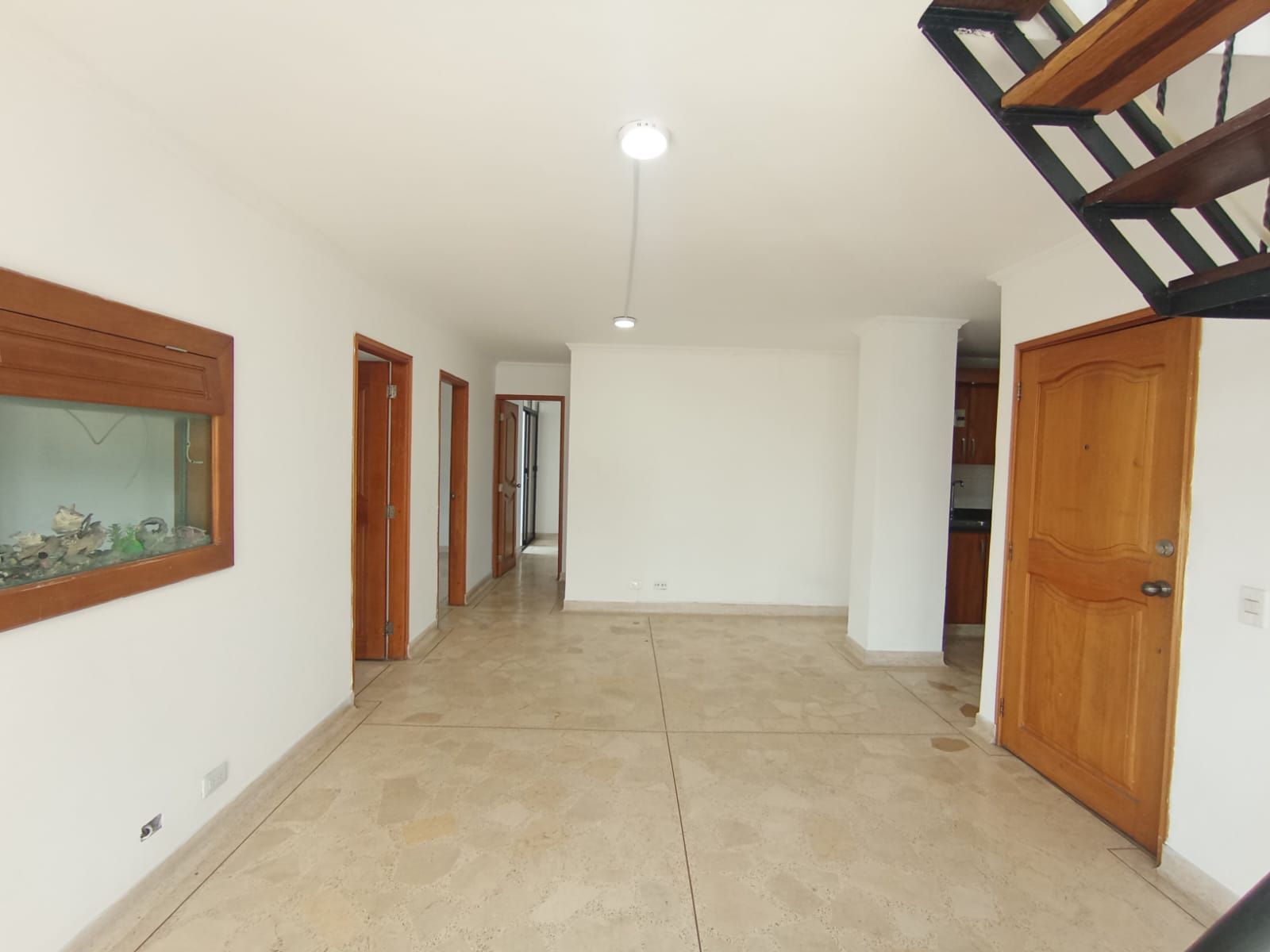 Suite en arriendo Antioquia Medellín La Floresta 100 m2 Habitaciones 3 Baños 2 Garajes 0 Precio $4400000