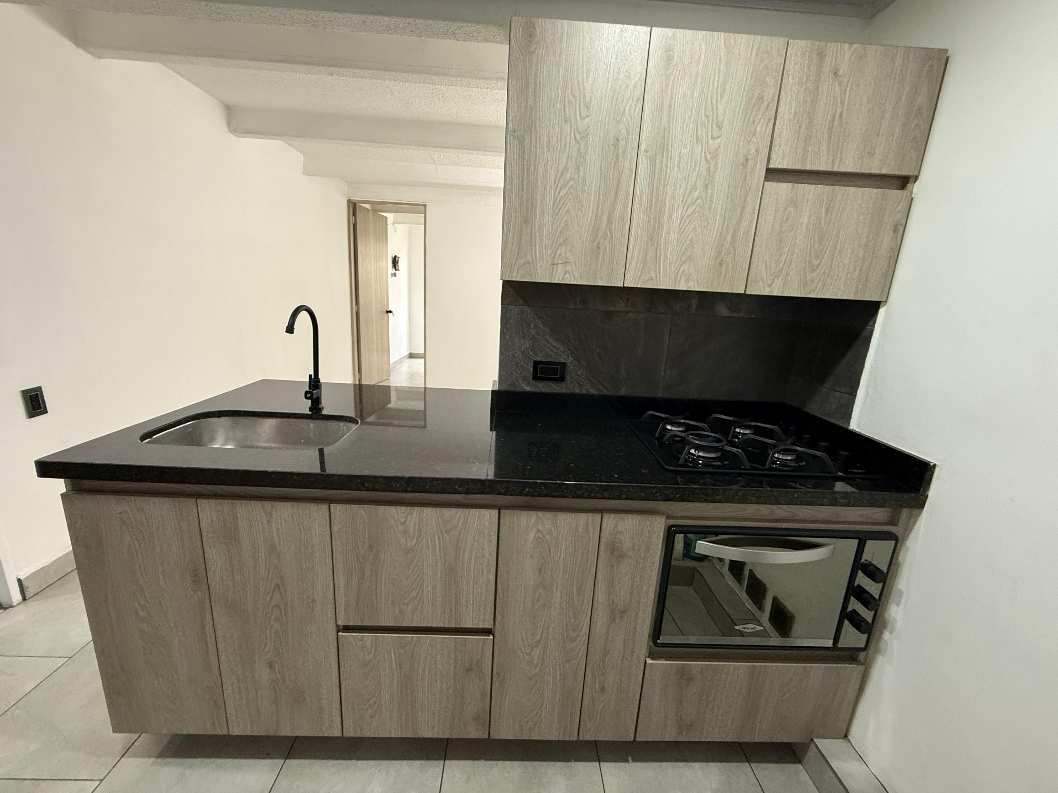 Apartaestudio en arriendo Antioquia Medellín Prado 32 m2 Habitaciones 1 Baños 1 Garajes 0 Precio $1500000