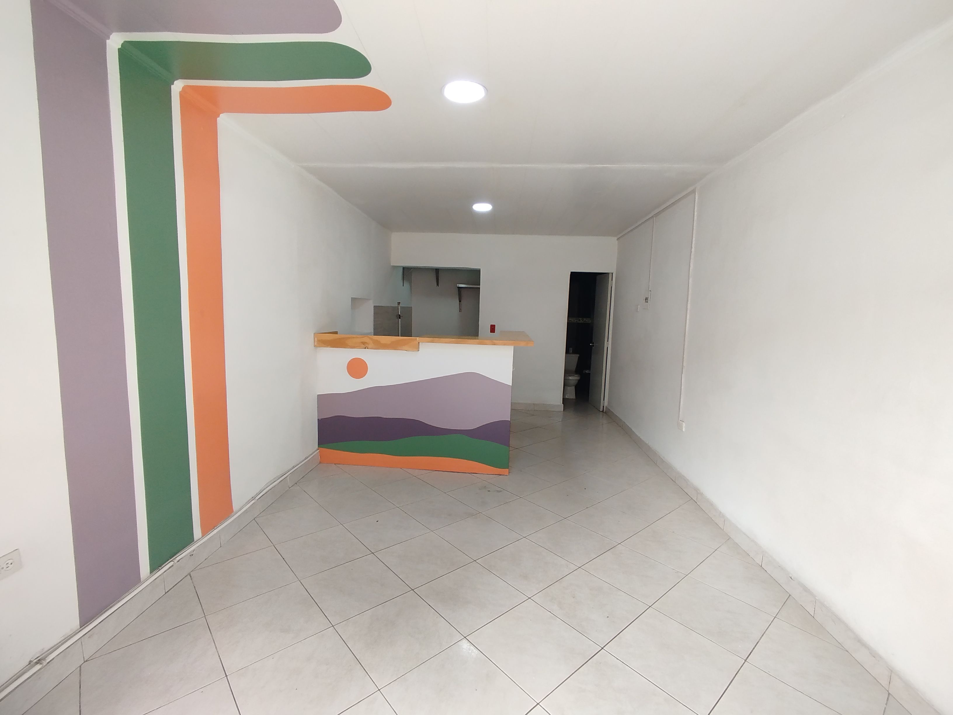Local en arriendo Antioquia Itagüí Centro 24 m2 Habitaciones 0 Baños 1 Garajes 0 Precio $1300000