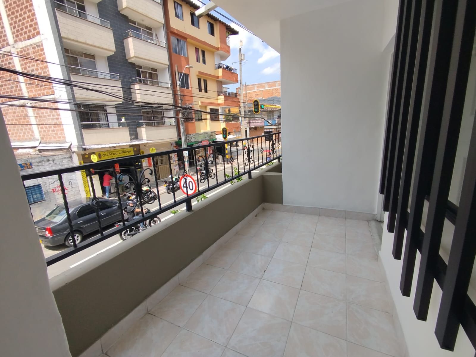 Apartamento en arriendo Antioquia Medellín Estacion Villa 68 m2 Habitaciones 2 Baños 1 Garajes 0 Precio $1350000