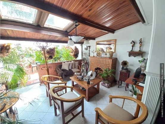 Casa en venta Antioquia Medellín Simon Bolivar 195 m2 Habitaciones 4 Baños 3 Garajes 1 Precio $1000000000