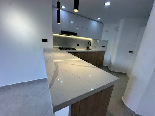 Apartaestudio en arriendo Antioquia Medellín La Linde 50 m2 Habitaciones 1 Baños 1 Garajes 1 Precio $3500000