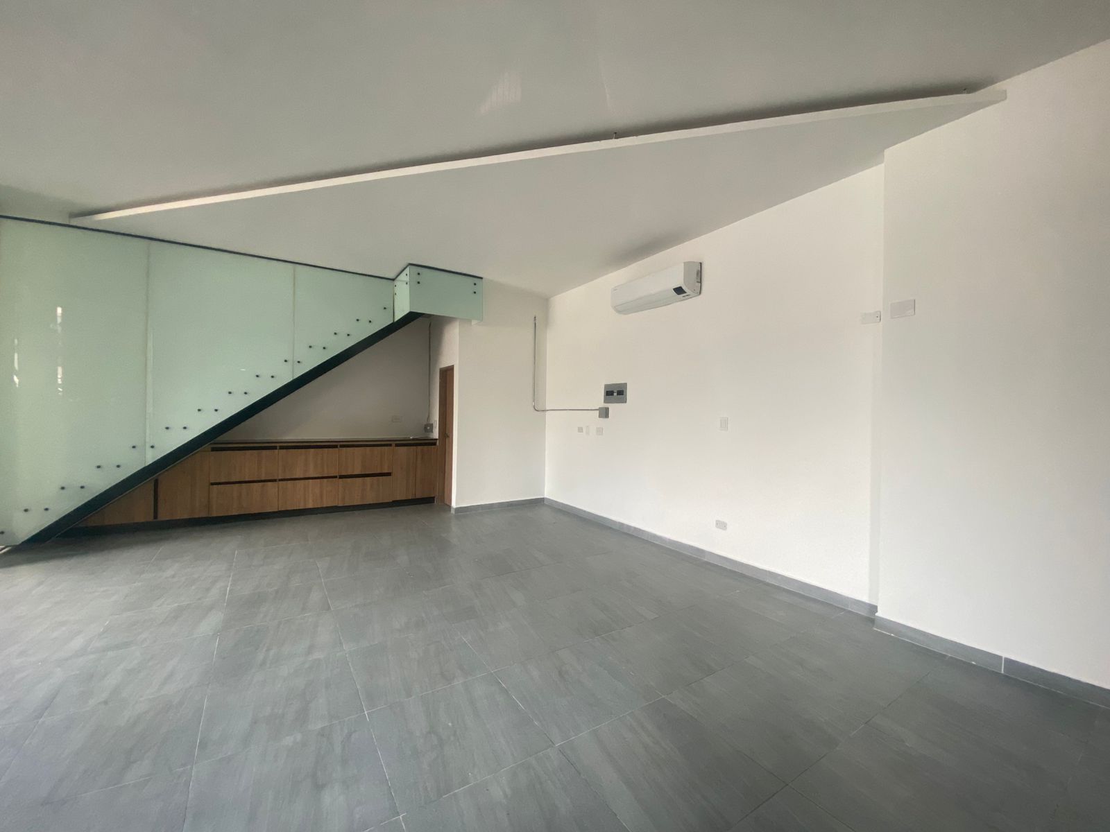 Local en arriendo Antioquia Medellín San Diego 50 m2 Habitaciones 0 Baños 1 Garajes 0 Precio $6300000