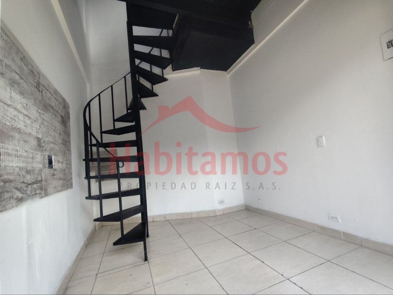 Local en arriendo Antioquia Medellín Villanueva 24 m2 Habitaciones 0 Baños 1 Garajes 0 Precio $850000