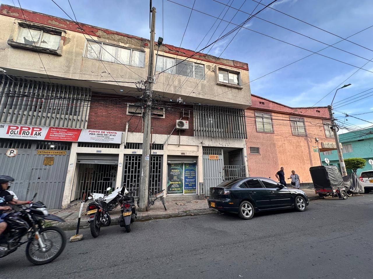Bodega en venta Valle Del Cauca Cali El Hoyo 350 m2 Habitaciones 0 Baños 2 Garajes 0 Precio $750000000