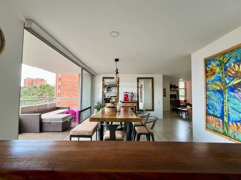 Apartamento en venta Antioquia Envigado El Esmeraldal 140 m2 Habitaciones 3 Baños 4 Garajes 2 Precio $1160000000