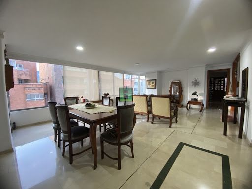 Apartamento en venta Antioquia Medellín Laureles 180 m2 Habitaciones 3 Baños 5 Garajes 2 Precio $1150000000