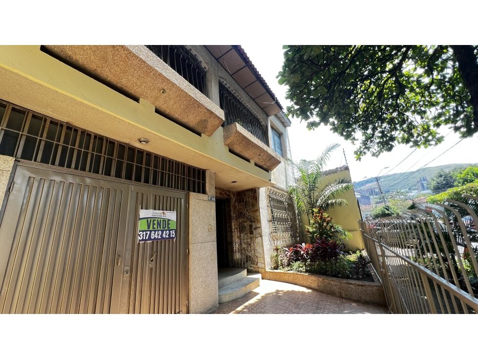 Casa en venta Valle Del Cauca Cali San Fernando Viejo 270 m2 Habitaciones 4 Baños 3 Garajes 2 Precio $590000000