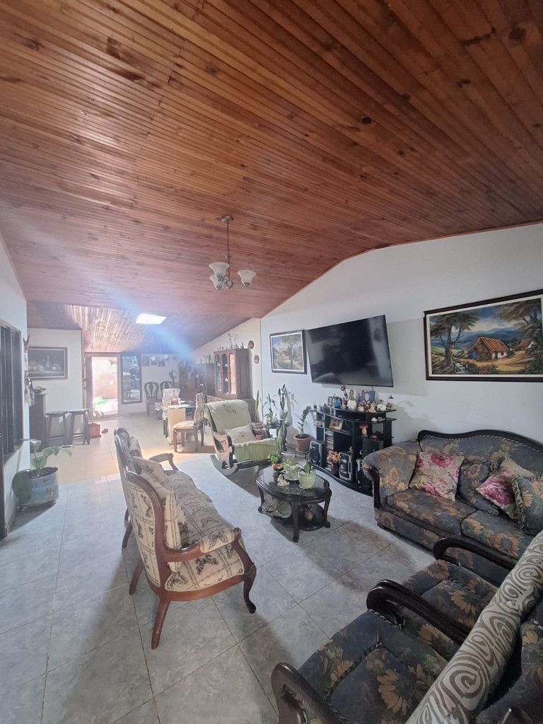 Casa en venta Valle Del Cauca Cali Alto Melendez Polvorines 322 m2 Habitaciones 14 Baños 10 Garajes 1 Precio $1350000000