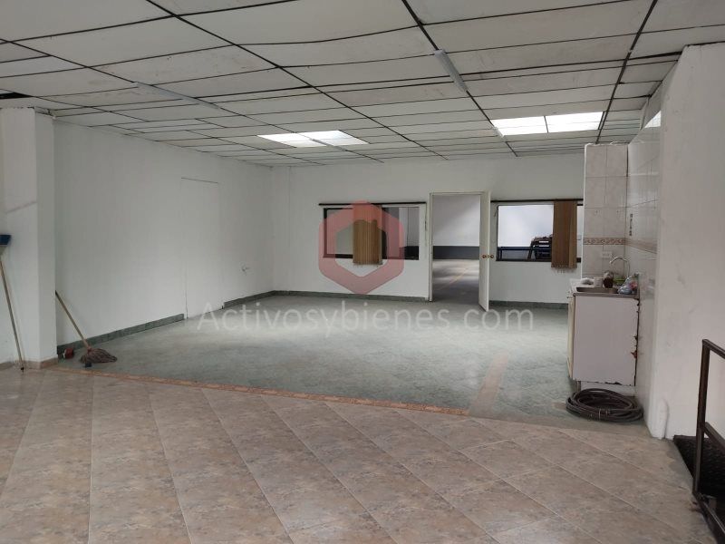 Bodega en arriendo Antioquia Medellín Cristo Rey 200 m2 Habitaciones 0 Baños 2 Garajes 0 Precio $5000000