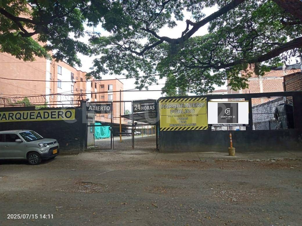 Lote en venta Valle Del Cauca Cali Los Portales - Nuevo Rey 1396 m2 Habitaciones 0 Baños 0 Garajes 0 Precio $1950000000