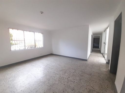 Casa en arriendo Antioquia Envigado San Marcos 300 m2 Habitaciones 8 Baños 5 Garajes 2 Precio $8000000
