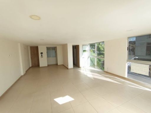 Oficina en arriendo Antioquia Medellín Los Pinos 58 m2 Habitaciones 0 Baños 1 Garajes 0 Precio $2400000