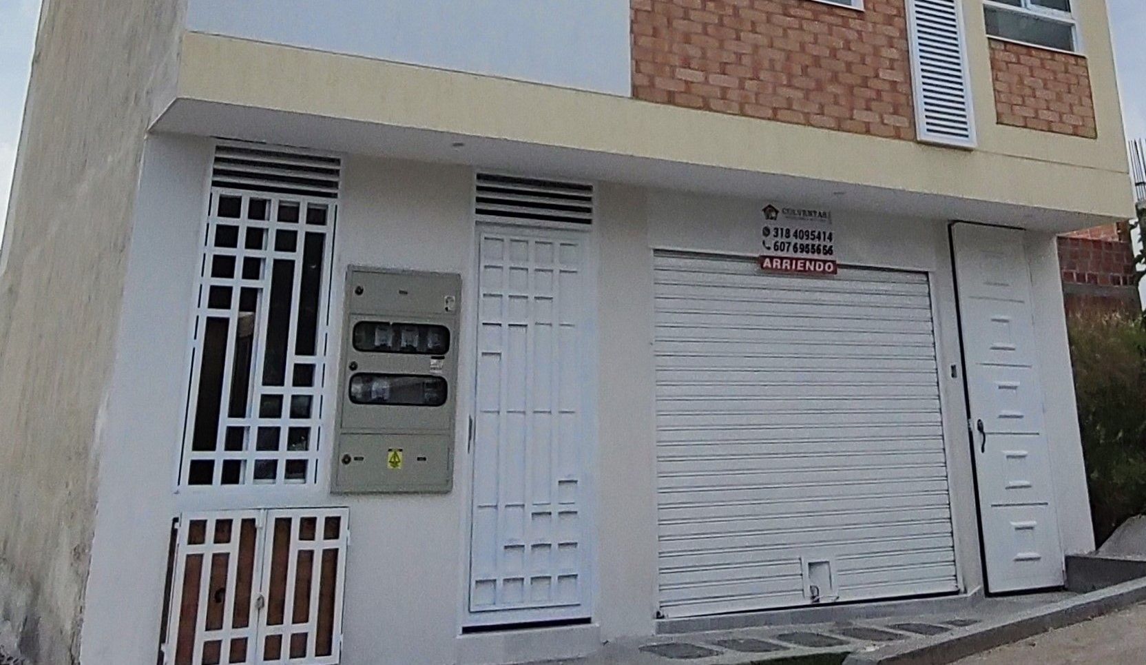 Local en arriendo Santander Girón Ub Villas De Don Juan Et I 16 m2 Habitaciones 0 Baños 1 Garajes 0 Precio $620000