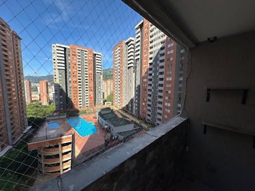 Apartamento en arriendo Antioquia Bello Urbanización Búcaros 1 68 m2 Habitaciones 3 Baños 2 Garajes 1 Precio $2400000
