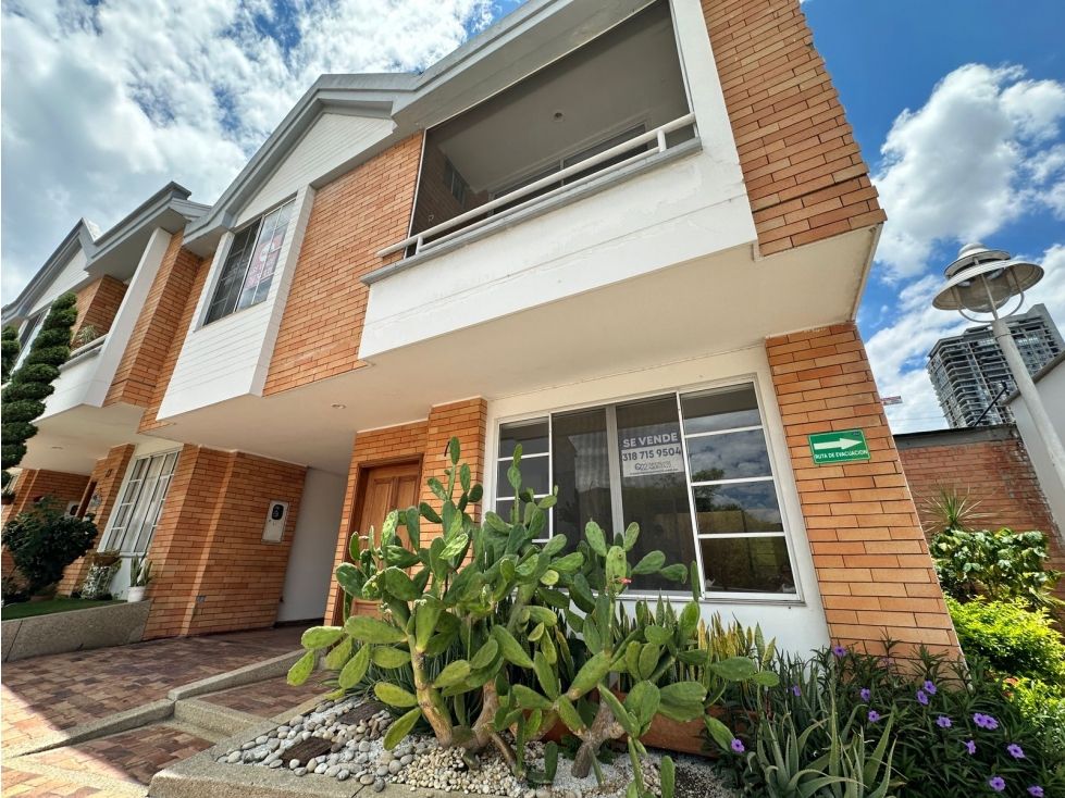 Casa en arriendo Santander Floridablanca Br La Colina Campestre 160 m2 Habitaciones 4 Baños 5 Garajes 1 Precio $3760000