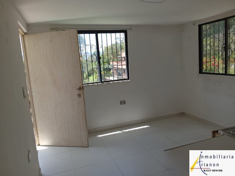 Apartaestudio en arriendo Antioquia Medellín Asomadera No1 32 m2 Habitaciones 1 Baños 1 Garajes 0 Precio $880000