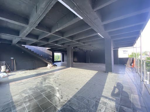 Local en arriendo Antioquia Medellín Los Conquistadores 580 m2 Habitaciones 0 Baños 2 Garajes 0 Precio $15000000