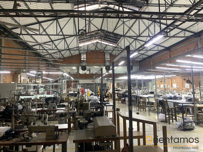 Bodega en arriendo Antioquia Medellín Guayabal 1350 m2 Habitaciones 0 Baños 16 Garajes 0 Precio $48600000