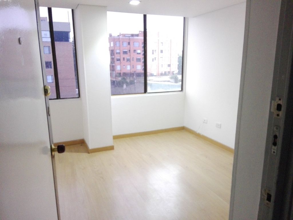 Oficina en venta Cundinamarca Bogotá Santa Barbara Occidental 25 m2 Habitaciones 0 Baños 1 Garajes 0 Precio $190000000