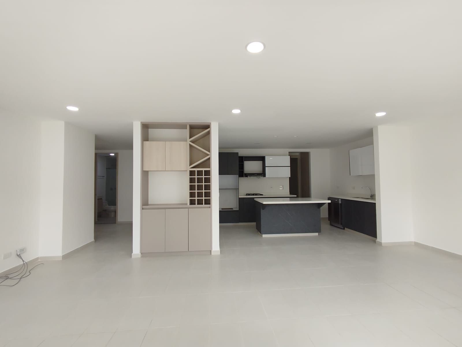 Apartamento en arriendo Risaralda Pereira Pinares Alto 170 m2 Habitaciones 3 Baños 3 Garajes 2 Precio $4900000