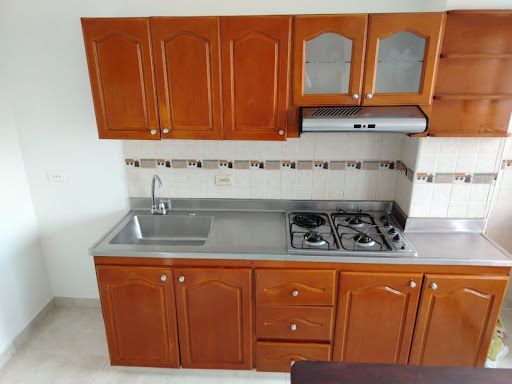 Apartamento en arriendo Antioquia Envigado Zona Centro 100 m2 Habitaciones 3 Baños 3 Garajes 0 Precio $2550000