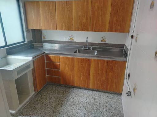 Apartamento en arriendo Antioquia Envigado San José 80 m2 Habitaciones 4 Baños 1 Garajes 0 Precio $2000000