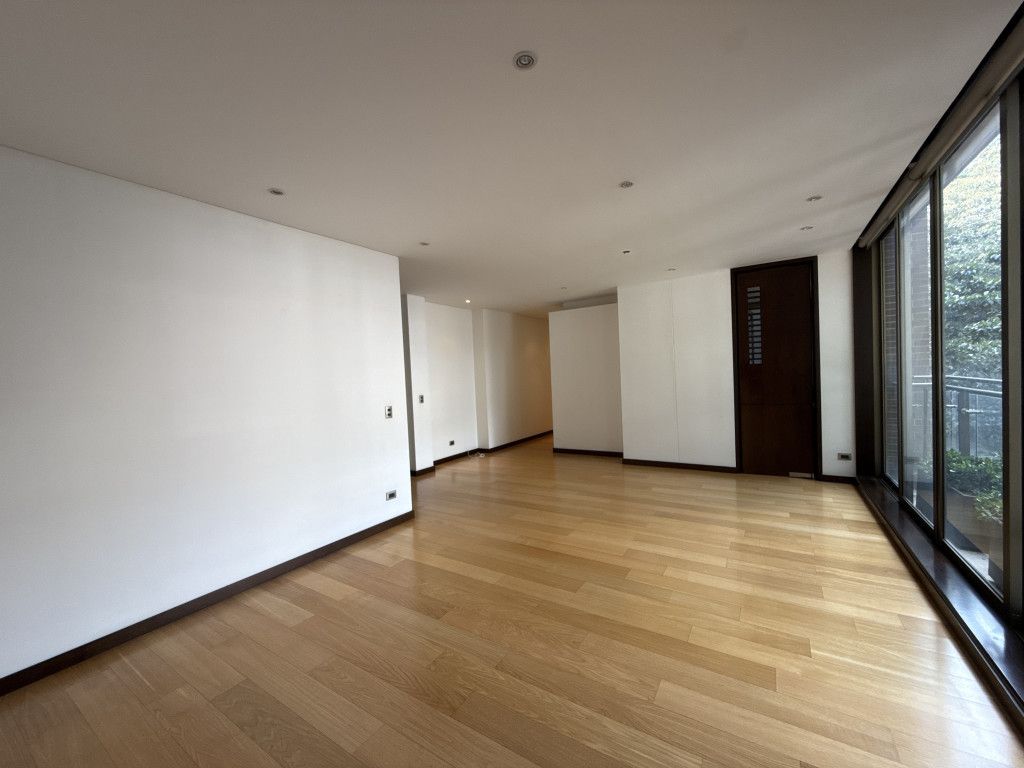 Apartamento en arriendo Cundinamarca Bogotá El Nogal 127 m2 Habitaciones 2 Baños 3 Garajes 2 Precio $9500000