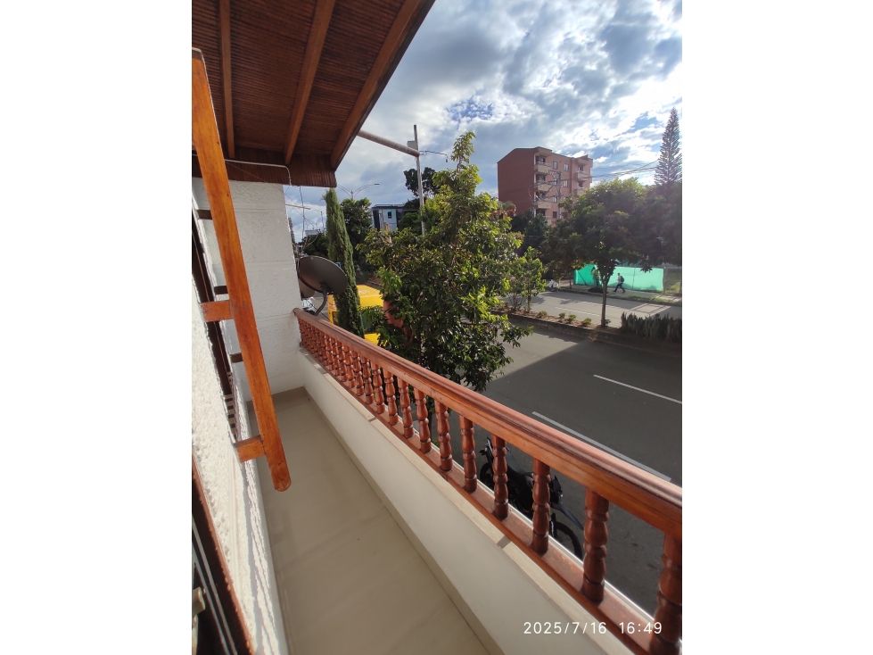 Casa en arriendo Antioquia Envigado Zona Centro 180 m2 Habitaciones 5 Baños 6 Garajes 0 Precio $4100000