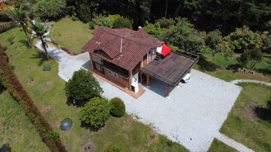 Casa Campestre en arriendo Antioquia Rionegro Rionegro 300 m2 Habitaciones 3 Baños 3 Garajes 1 Precio $7000000