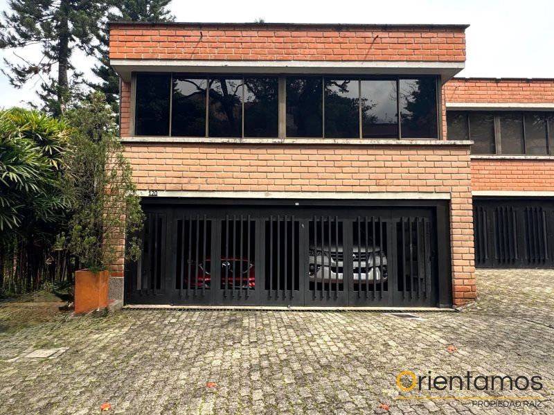 Casa en arriendo Antioquia Medellín Los Balsos No2 330 m2 Habitaciones 3 Baños 5 Garajes 2 Precio $13500000