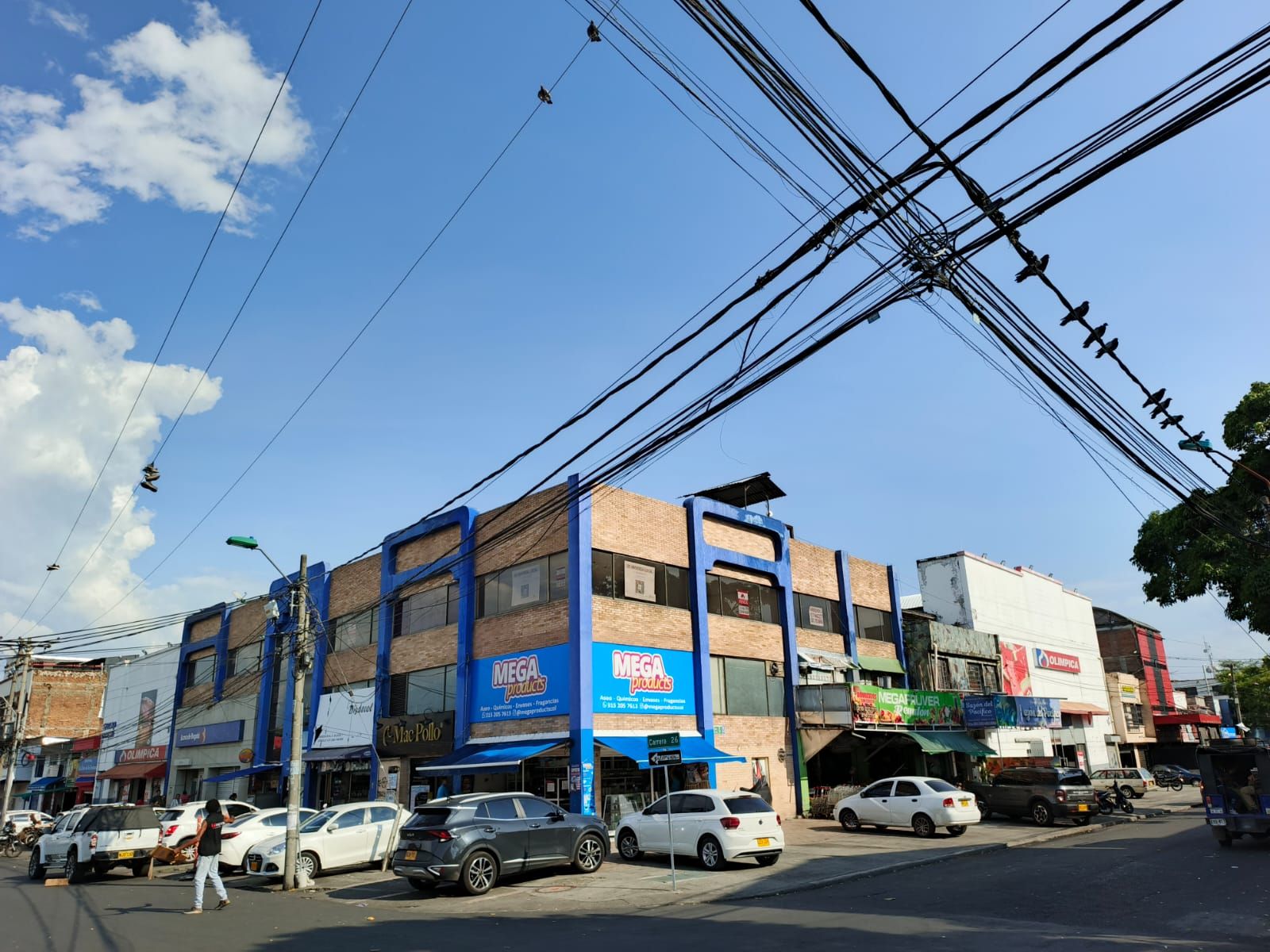 Bodega en venta Valle Del Cauca Cali El Cedro 627 m2 Habitaciones 0 Baños 14 Garajes 0 Precio $550000000