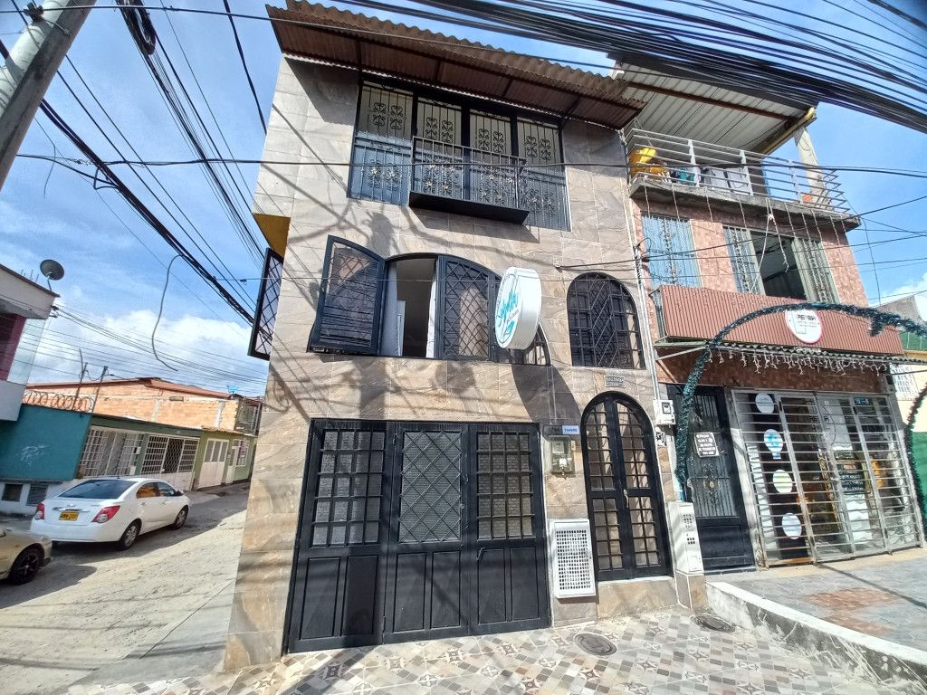 Casa en venta Tolima Ibagué Br Jordan Et Ii 309 m2 Habitaciones 6 Baños 3 Garajes 2 Precio $550000000