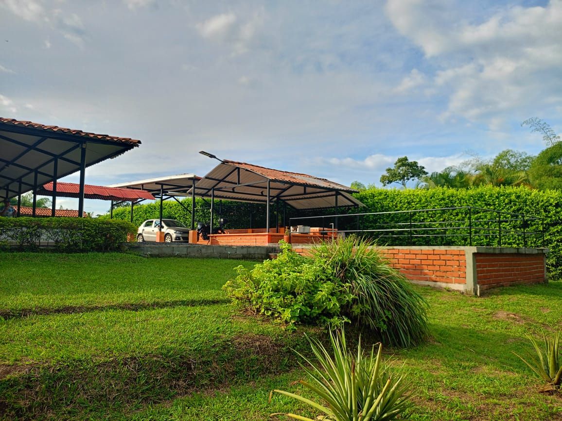Casa Campestre en venta Risaralda Pereira Br Villa Ilusion 300 m2 Habitaciones 3 Baños 3 Garajes 5 Precio $750000000