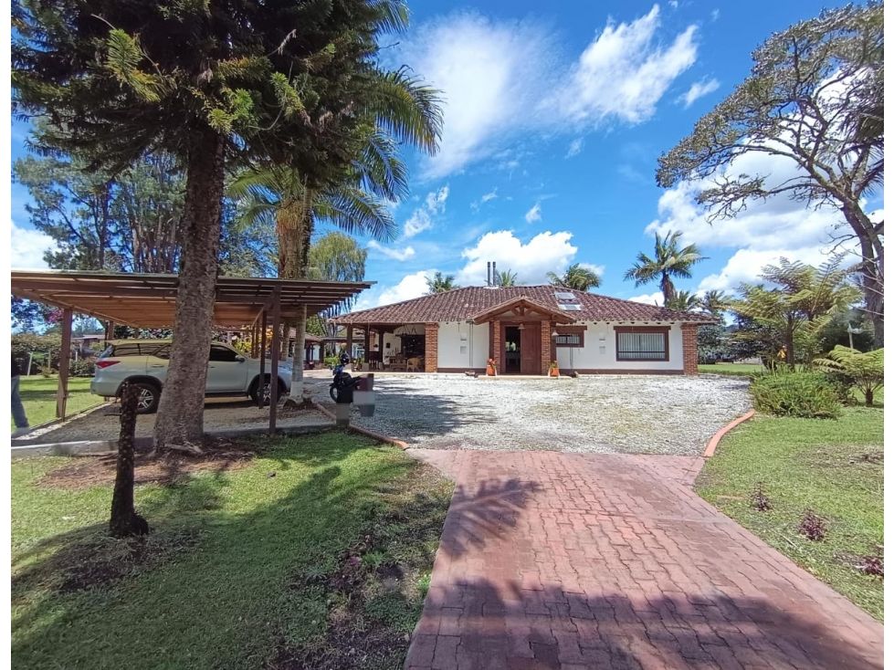 Finca en arriendo Antioquia Rionegro Rionegro 450 m2 Habitaciones 4 Baños 4 Garajes 5 Precio $20000000