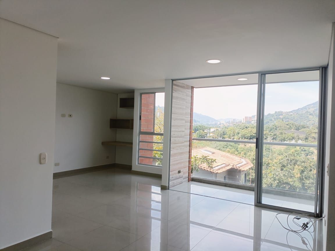 Apartamento en arriendo Antioquia Itagüí Yarumito 63 m2 Habitaciones 2 Baños 2 Garajes 1 Precio $2700000