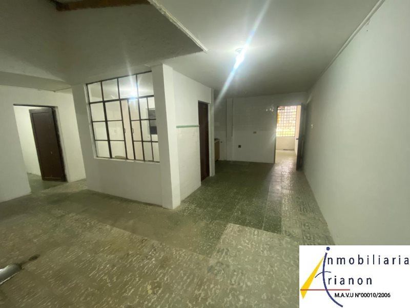 Oficina en arriendo Antioquia Medellín Las Mercedes 160 m2 Habitaciones 0 Baños 2 Garajes 0 Precio $4000000
