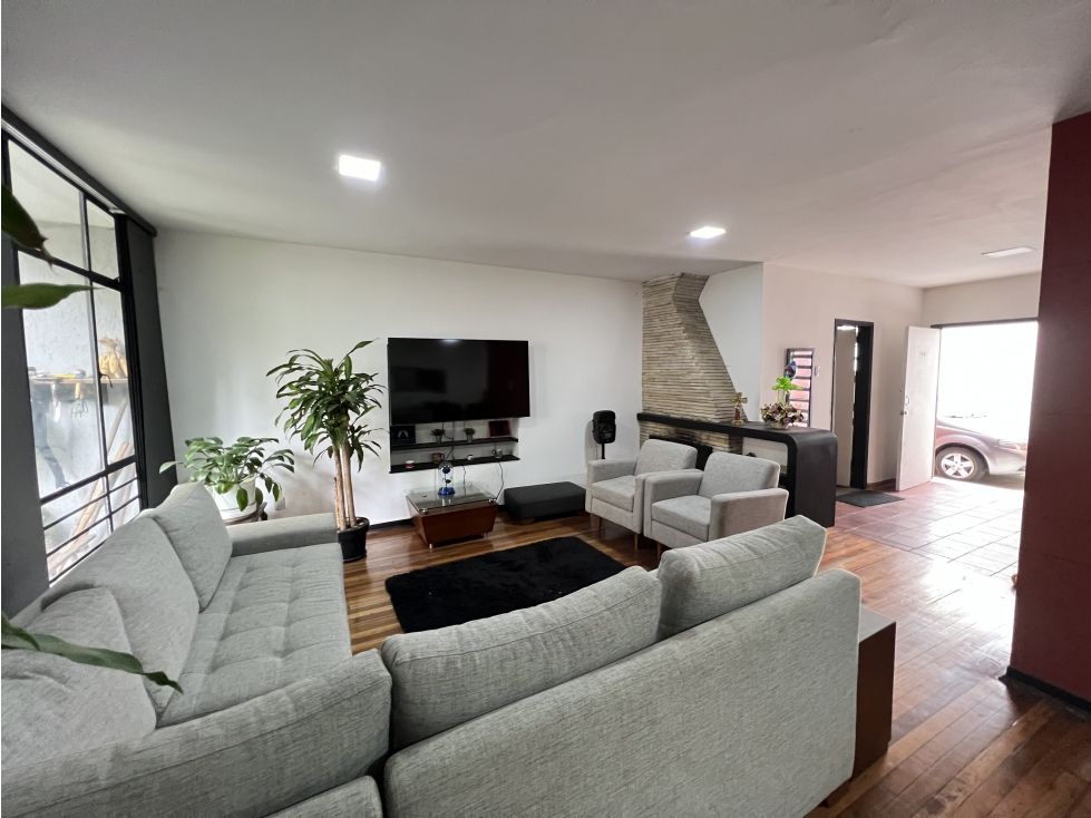 Casa en venta Cundinamarca Bogotá Quesada 620 m2 Habitaciones 6 Baños 4 Garajes 3 Precio $1350000000