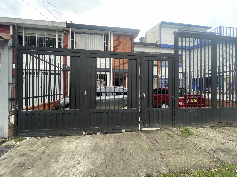 Casa en venta Cundinamarca Bogotá Los Andes 270 m2 Habitaciones 5 Baños 4 Garajes 3 Precio $850000000